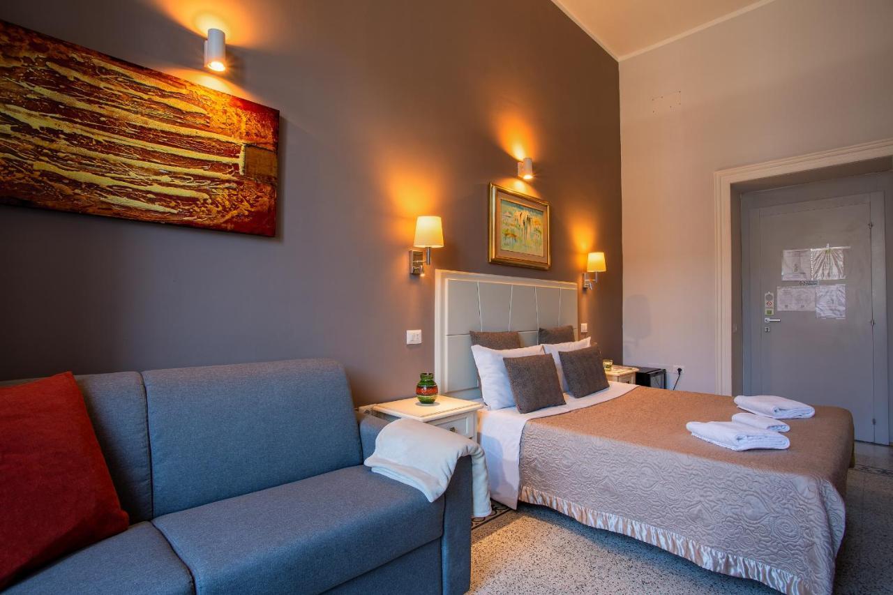 Marlin Rooms Кальярі Екстер'єр фото