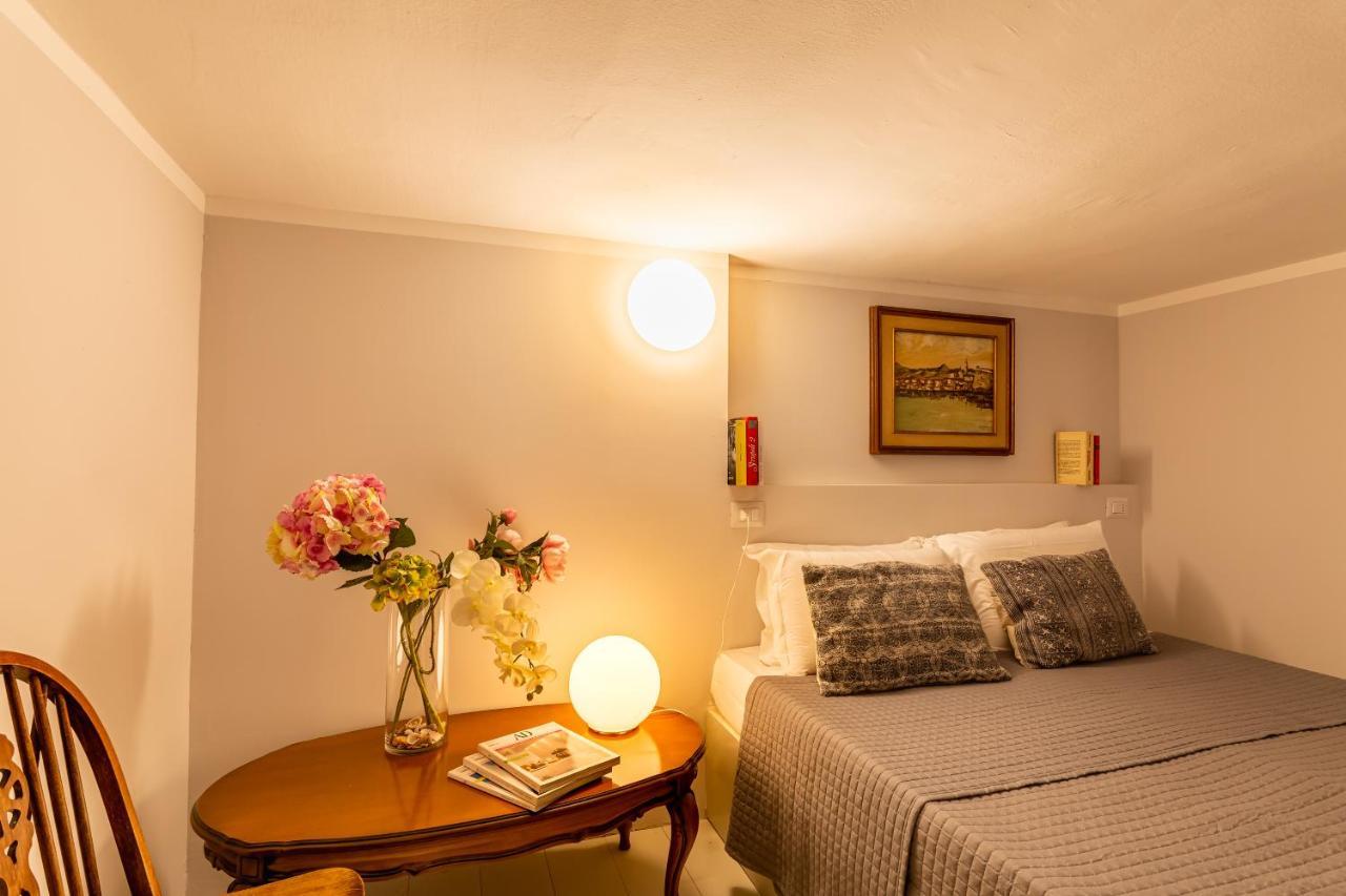 Marlin Rooms Кальярі Екстер'єр фото