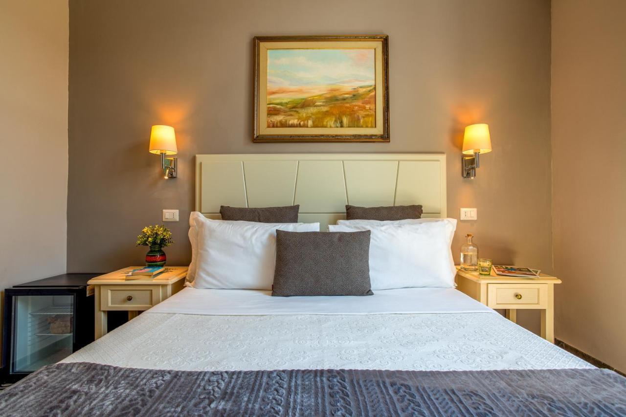Marlin Rooms Кальярі Екстер'єр фото